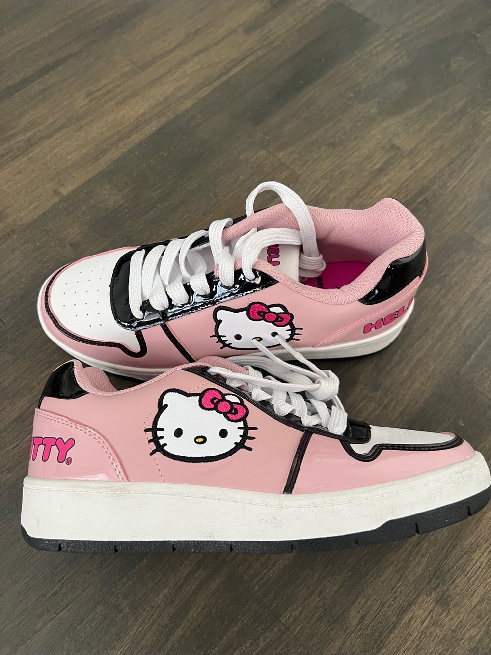 Hello Kitty Sneakers